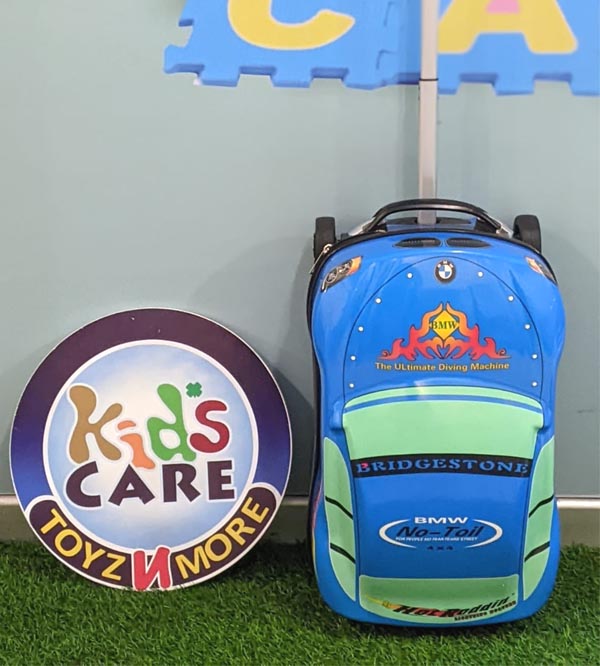 BMW Cars Kids Luggage & Traveling Bag / Suitcase 18 Inches