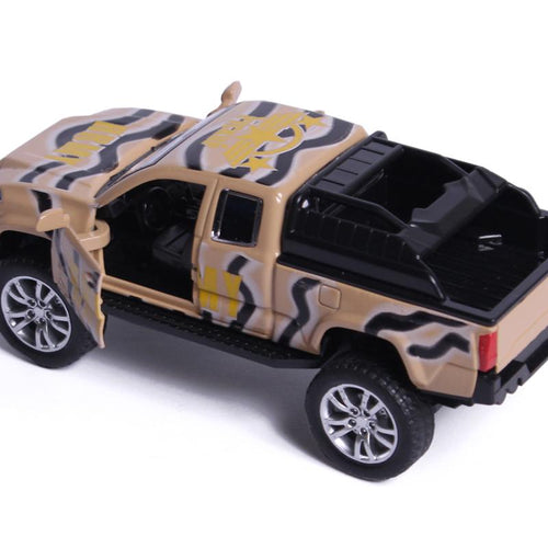 Load image into Gallery viewer, Die Cast Metallic Pull Back Openable Doors Camouflage Army Themed Model Jeep Toy (K147A)
