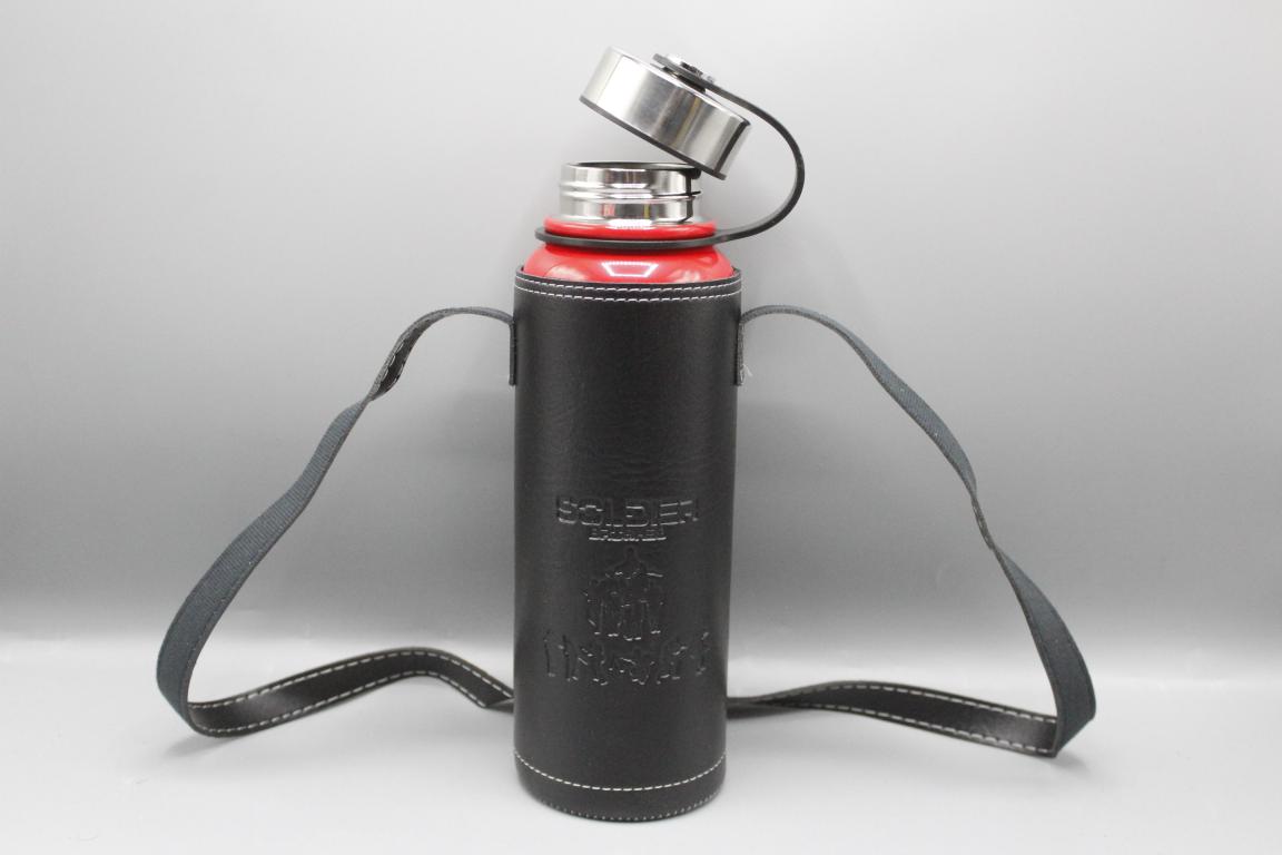 High Quality Metallic Thermal Water Bottle With Leather Cover 1100 ml Red (DWX-5061)