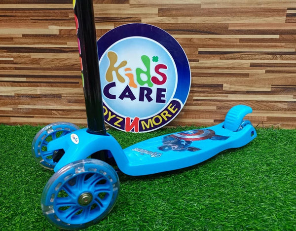 Captain America Themed Adjustable Scooty - Light Up Wheels (KC5721)