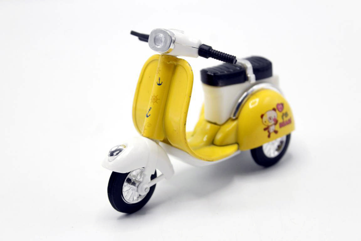 Vespa Pull Back Die Cast Metal Model (HF9008)