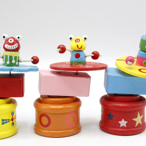 Load image into Gallery viewer, Wooden Revolving Bee (KC031)
