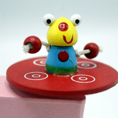 Load image into Gallery viewer, Wooden Revolving Bee (KC031)
