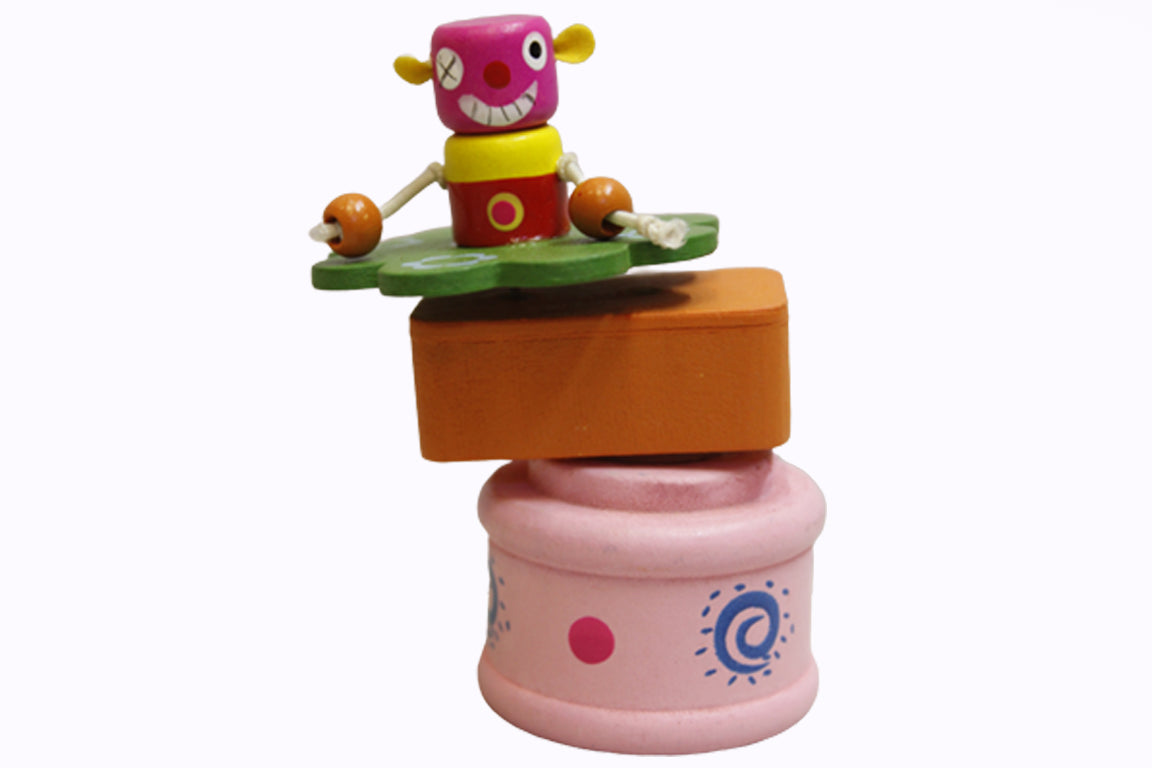 Wooden Revolving Bee (KC031)