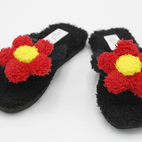 Load image into Gallery viewer, Cute Flower Fur Slipper
