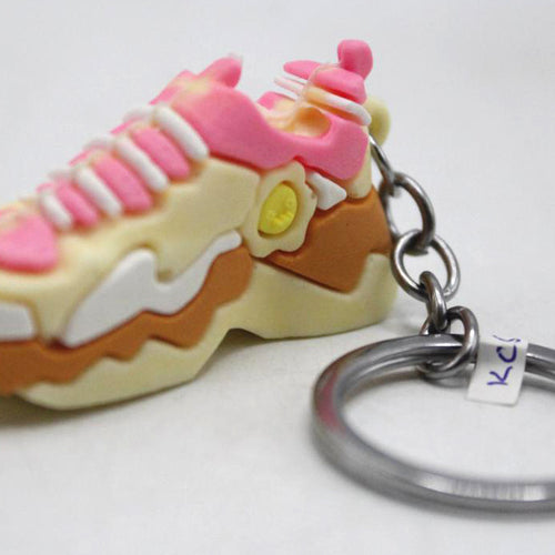 Load image into Gallery viewer, Shoes Keychain &amp; Bag Hanging (KC5295)
