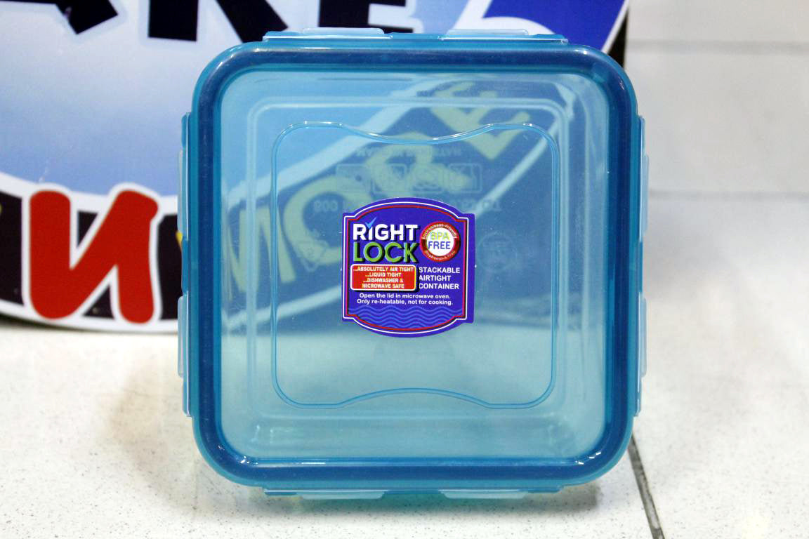 Right Lock Food Keeper / Container 600 ml